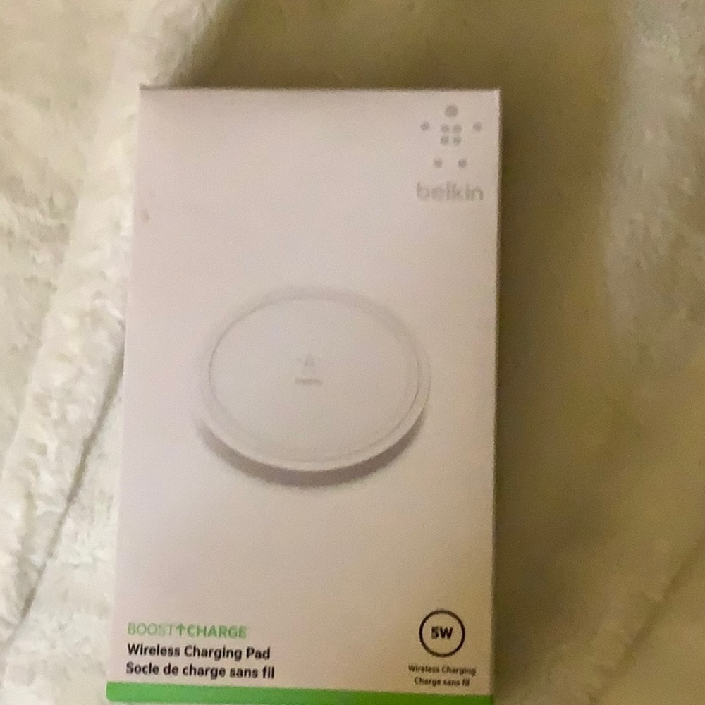 Belting wireless charging pad